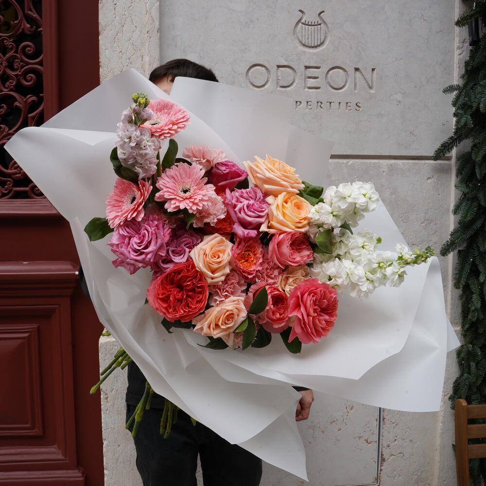 Order fresh cut flowers online for delivery in Lisbon
Fresh cut flowers delivery Lisbon – order online now
Order fresh cut flowers online with Cascais delivery