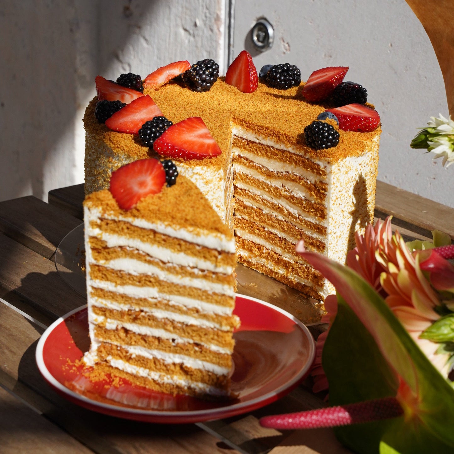 Order Medovik cake in Lisbon