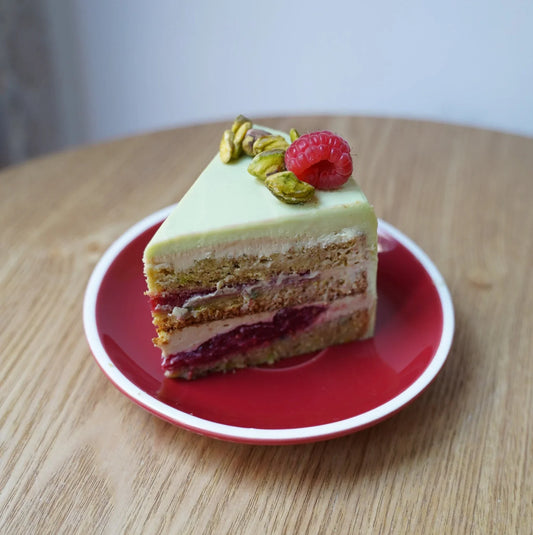 Pistachio raspberry cake
Order pistachio raspberry cake online for delivery in Lisbon
Pistachio raspberry cake delivery Lisbon order online now
Order pistachio raspberry cake online with Cascais delivery