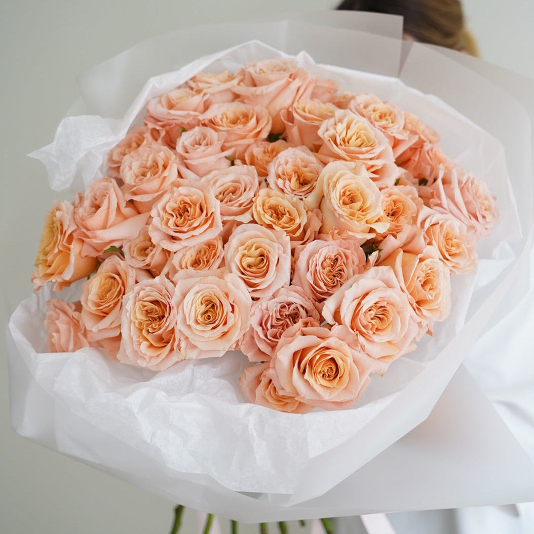 Peach Roses bouquet