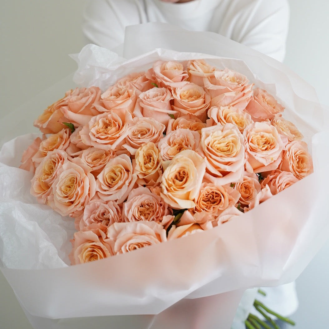 Peach Roses bouquet