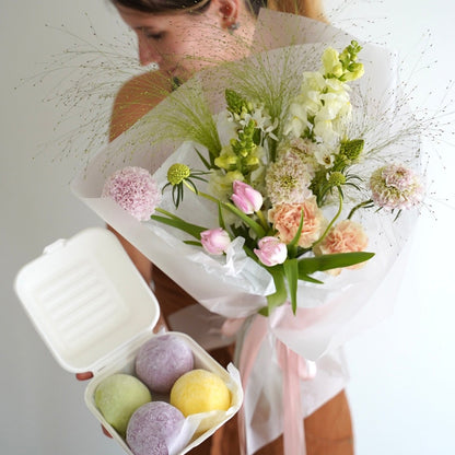 Fancy bouquet gift set in Lisbon